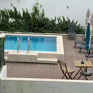 Saldanha Pool & Garden 3*, Lisbon Portugal