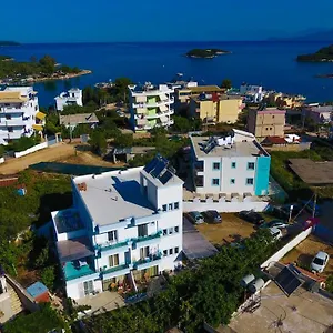 https://vila-enxhi.albaniahotels.org